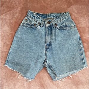 LEVIS 512 SLIM FIT REWORKED SHORTS  RARE✨✨✨